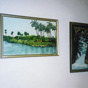 IV. Karma sergisi (2002)